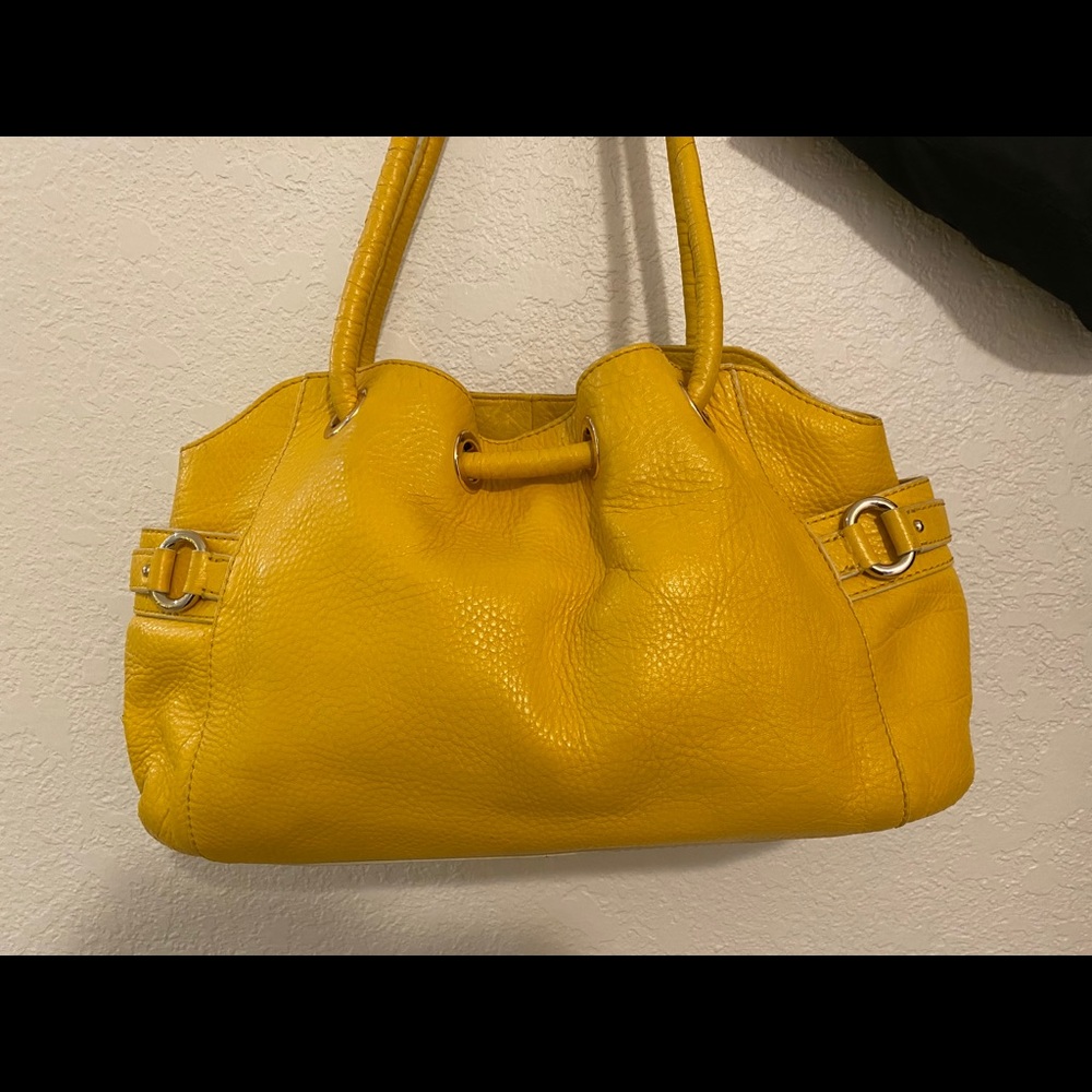Cute yellow Cole Han purse!